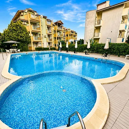 Informat 1 - Pool And Seaview - Location Свети Влас